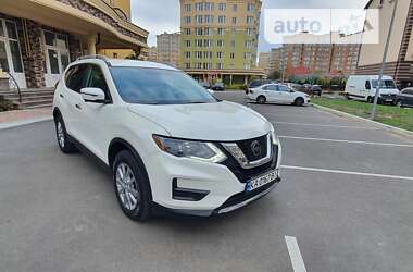 Внедорожник / Кроссовер Nissan Rogue 2018 в Киеве