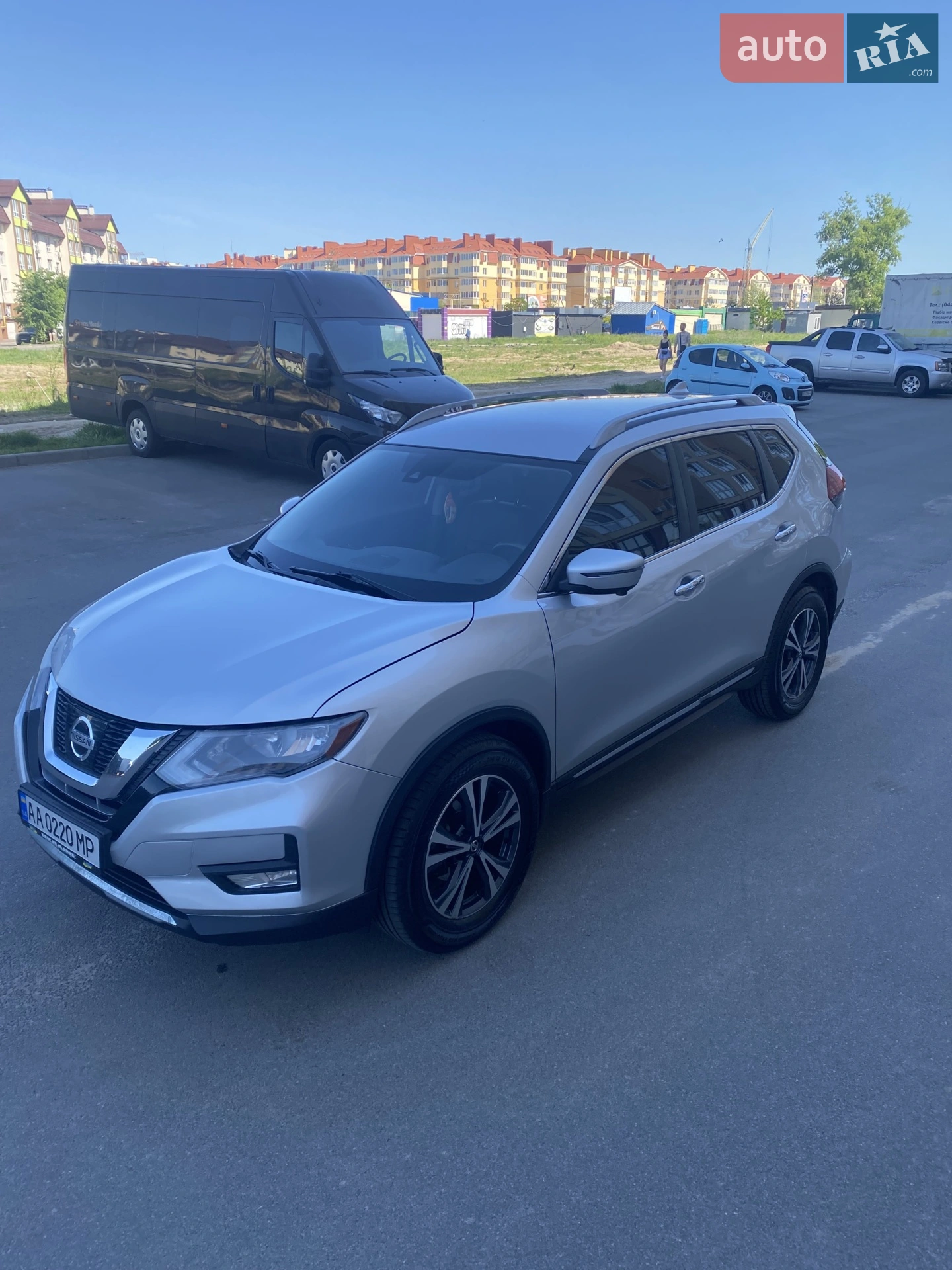 2017 Nissan Rogue - фото 1