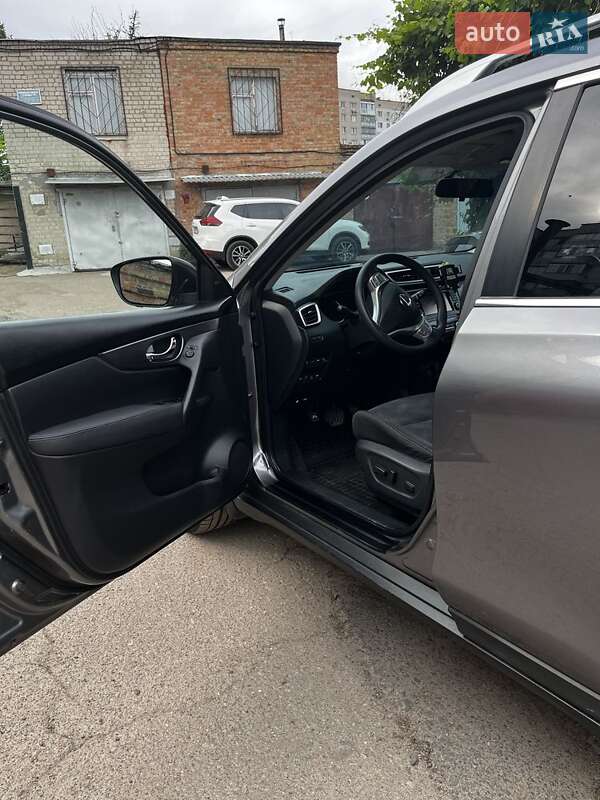 Позашляховик / Кросовер Nissan Rogue 2015 в Черкасах