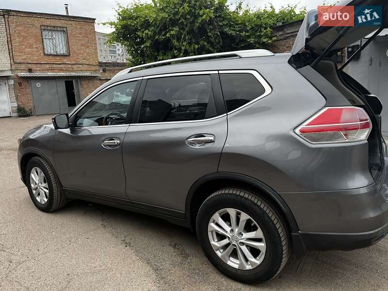 Позашляховик / Кросовер Nissan Rogue 2015 в Черкасах