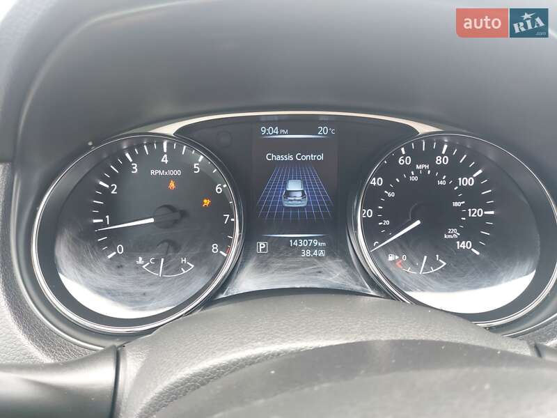 Внедорожник / Кроссовер Nissan Rogue 2015 в Тернополе