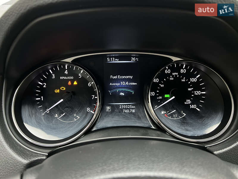 Позашляховик / Кросовер Nissan Rogue 2015 в Рівному