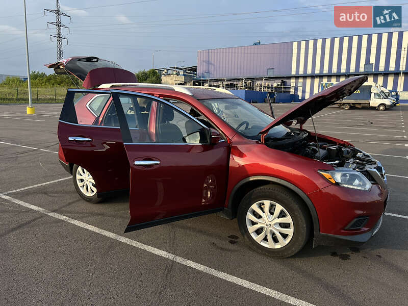 Позашляховик / Кросовер Nissan Rogue 2015 в Рівному