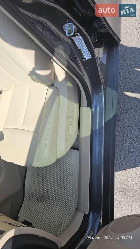 Внедорожник / Кроссовер Nissan Rogue 2014 в Виннице