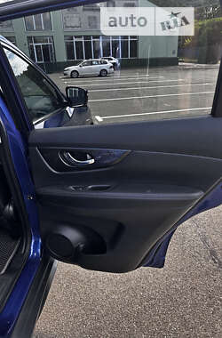 Позашляховик / Кросовер Nissan Rogue 2018 в Вишневому