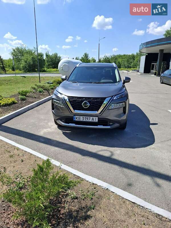 Позашляховик / Кросовер Nissan Rogue 2021 в Дніпрі