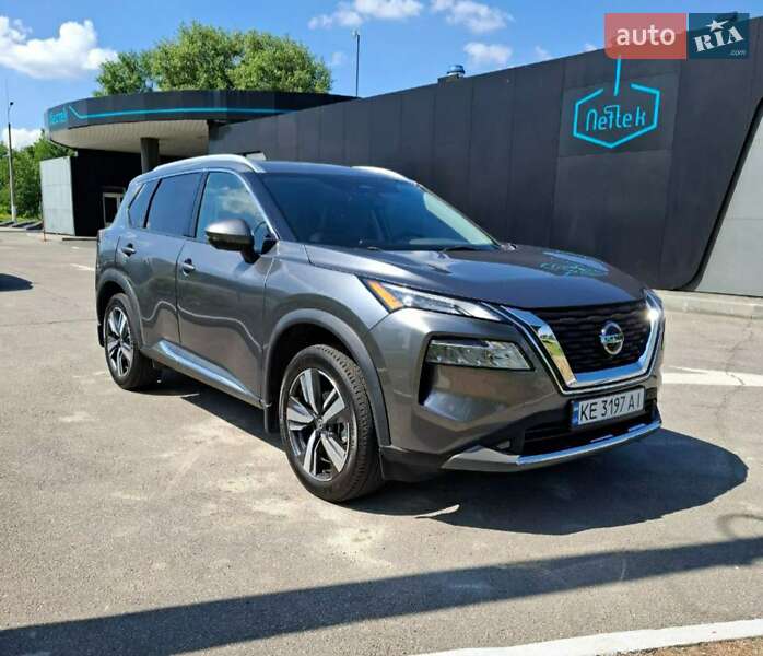 Позашляховик / Кросовер Nissan Rogue 2021 в Дніпрі