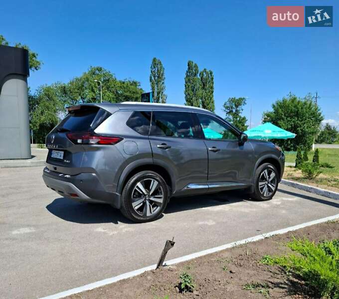 Позашляховик / Кросовер Nissan Rogue 2021 в Дніпрі