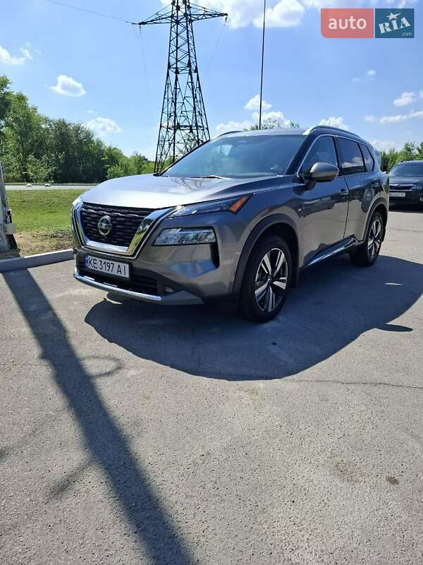 Позашляховик / Кросовер Nissan Rogue 2021 в Дніпрі