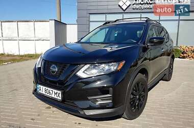 Внедорожник / Кроссовер Nissan Rogue 2017 в Киеве