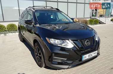 Внедорожник / Кроссовер Nissan Rogue 2017 в Киеве