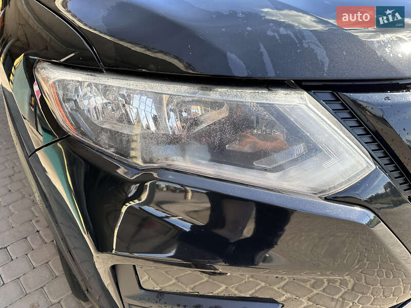 Позашляховик / Кросовер Nissan Rogue 2017 в Харкові