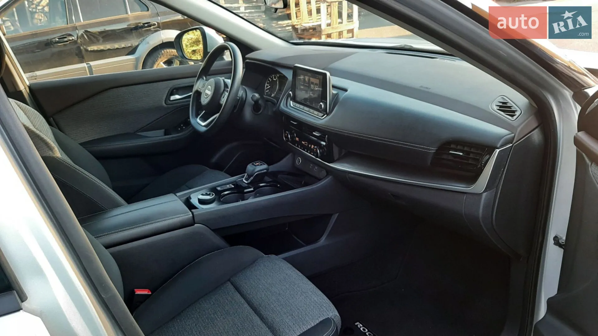 2021 Nissan Rogue - мініатюра 11