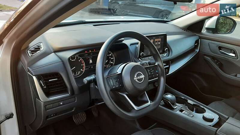 Позашляховик / Кросовер Nissan Rogue 2021 в Вишневому фото 20 Позашляховик / Кросовер Nissan Rogue 2021 в Вишневому