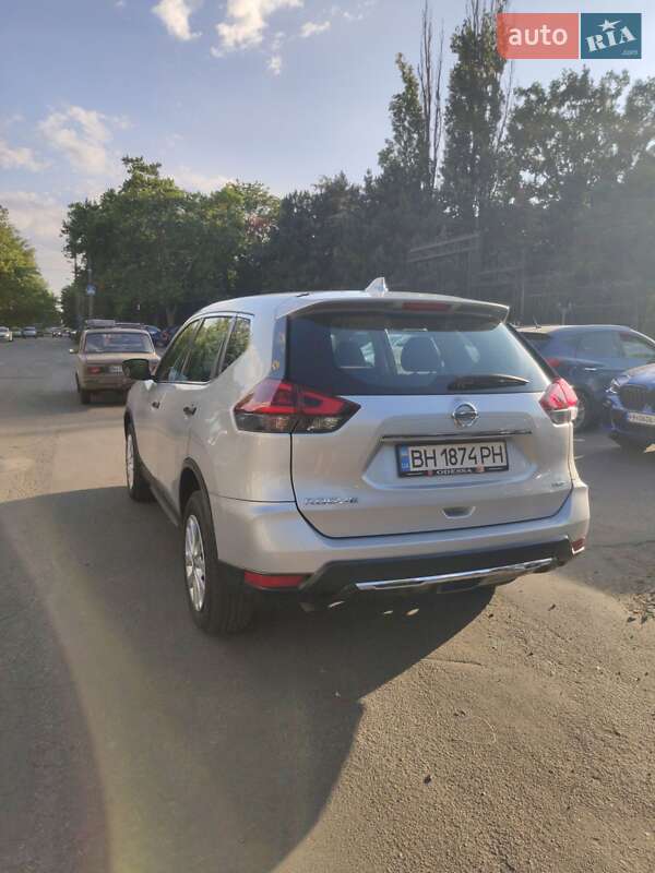 Внедорожник / Кроссовер Nissan Rogue 2017 в Одессе