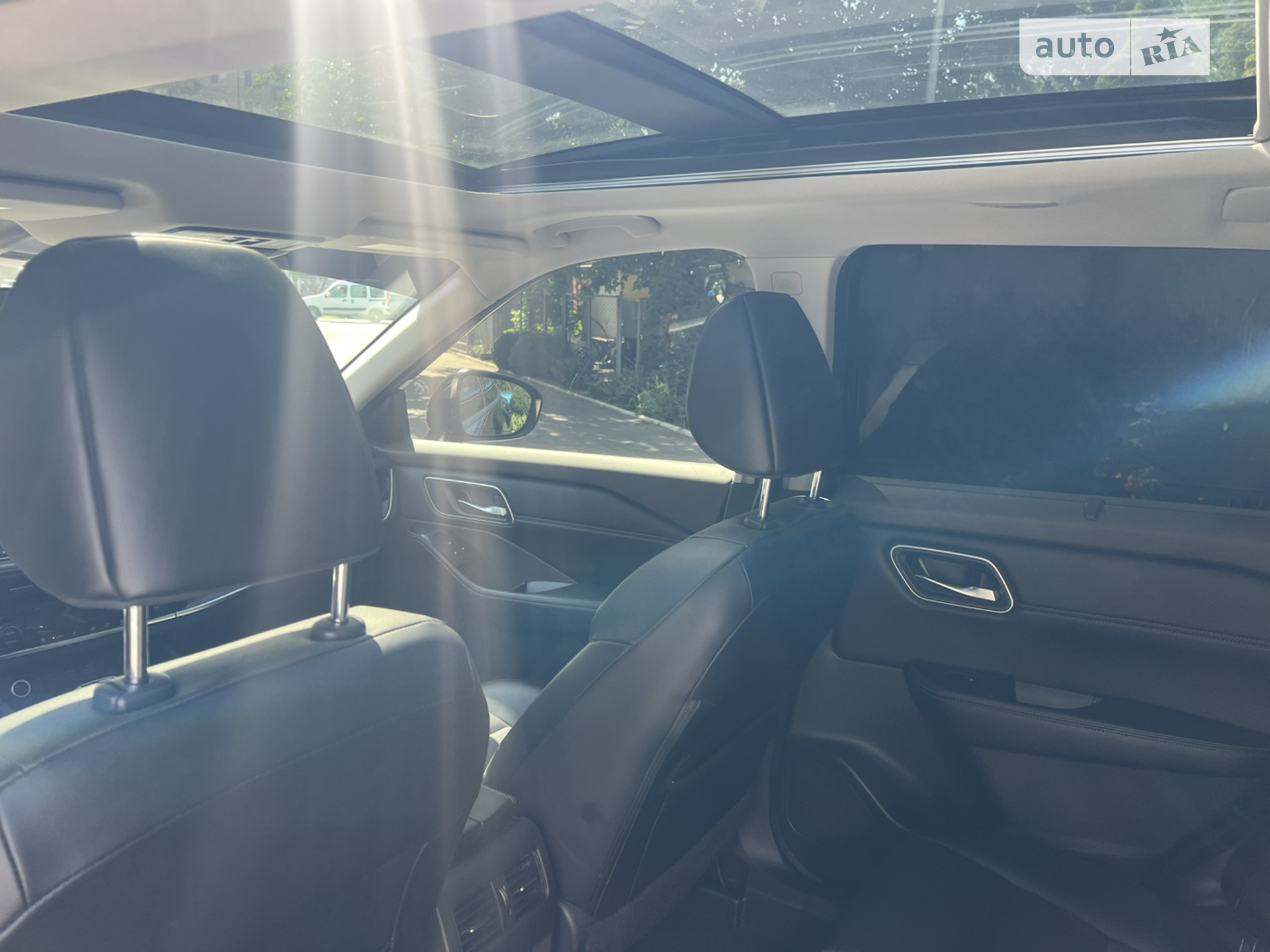 2021 Nissan Rogue - мініатюра 13