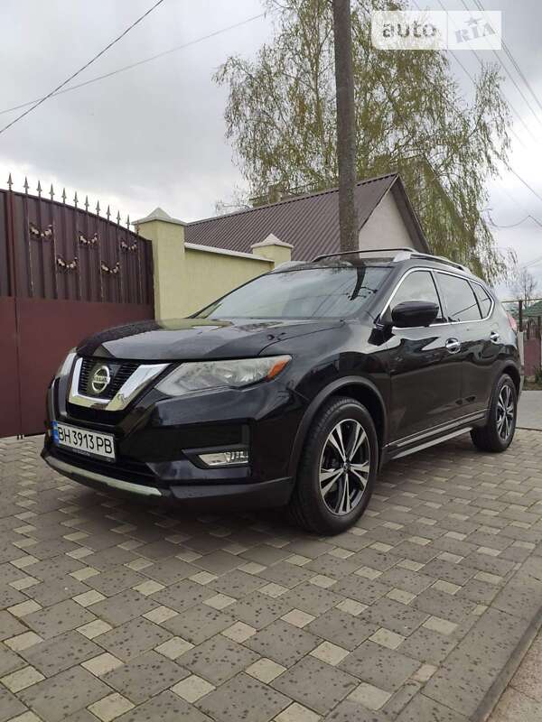 Позашляховик / Кросовер Nissan Rogue 2017 в Одесі