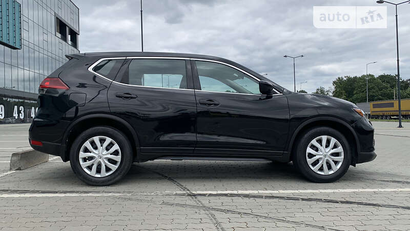 Внедорожник / Кроссовер Nissan Rogue 2019 в Львове