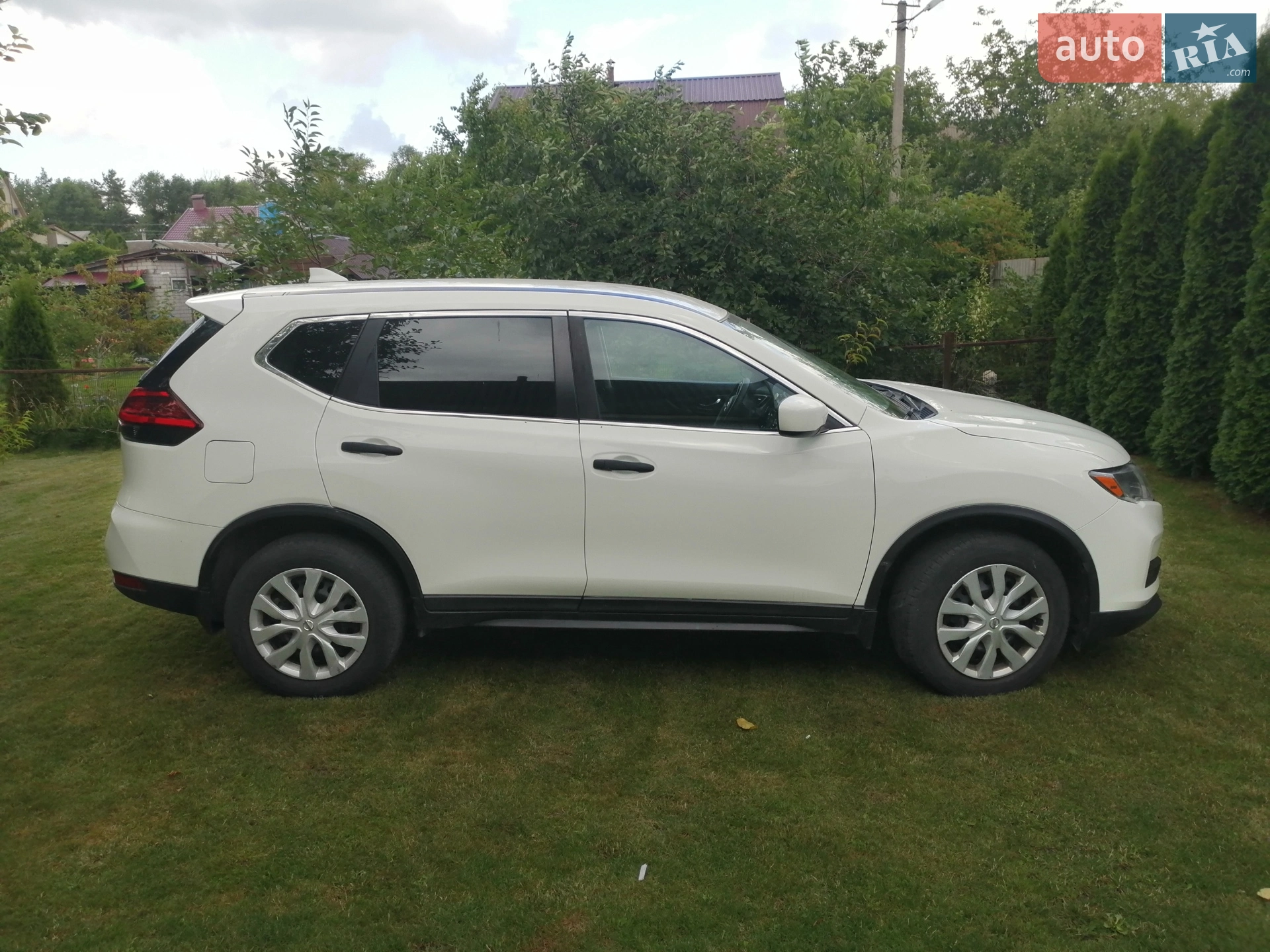 2017 Nissan Rogue - мініатюра 2