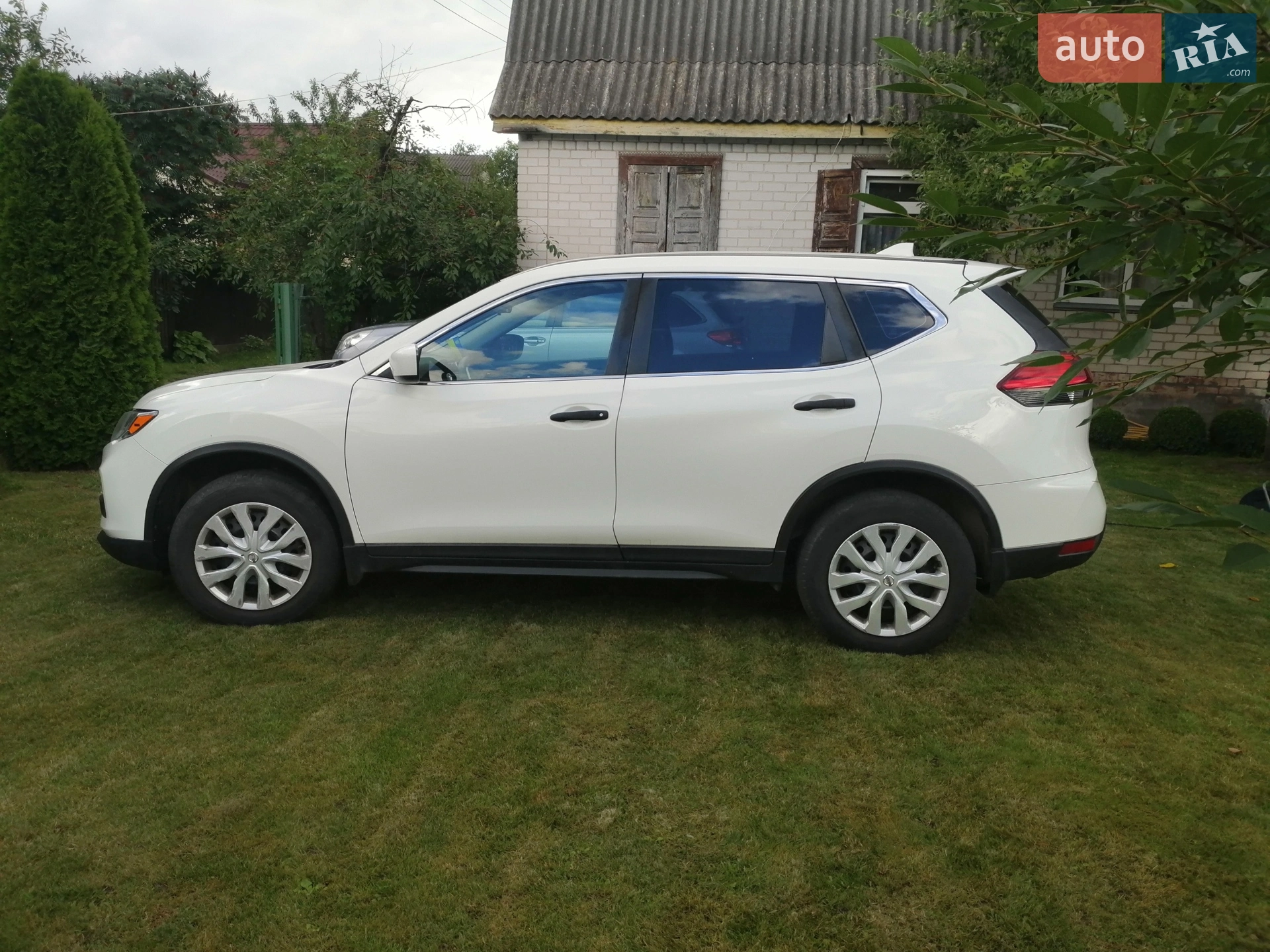 2017 Nissan Rogue - мініатюра 3