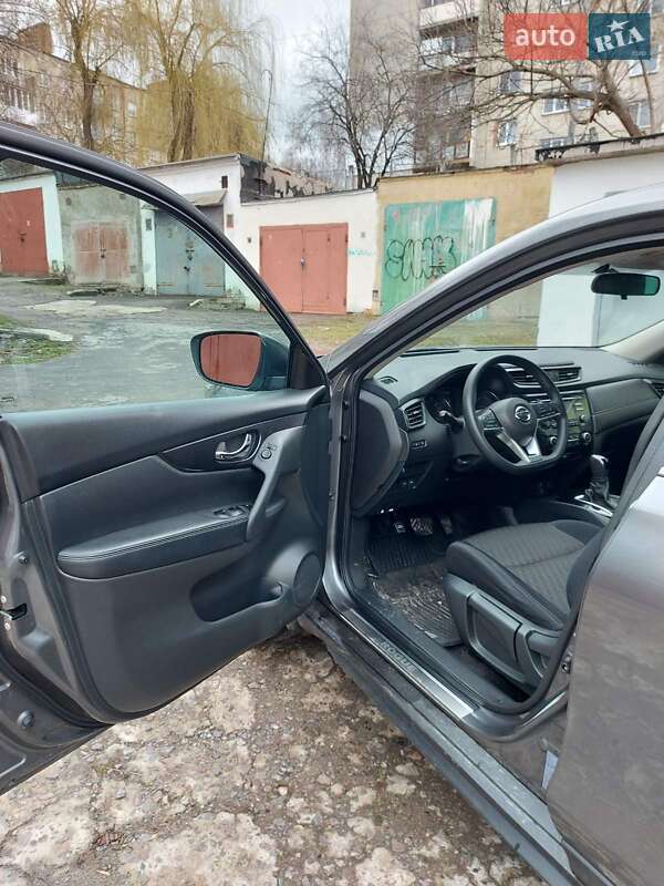 Позашляховик / Кросовер Nissan Rogue 2017 в Києві