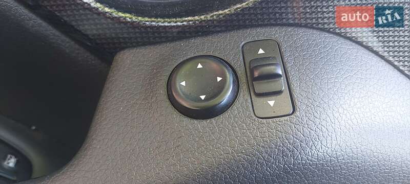 Позашляховик / Кросовер Nissan Rogue 2015 в Полтаві