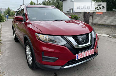 Внедорожник / Кроссовер Nissan Rogue 2017 в Ровно