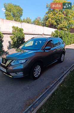 Позашляховик / Кросовер Nissan Rogue 2016 в Покрові