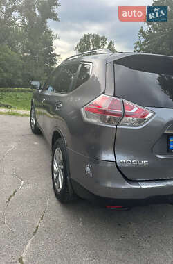 Позашляховик / Кросовер Nissan Rogue 2014 в Києві