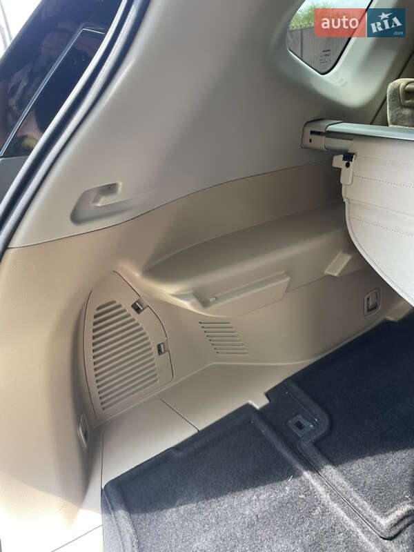 Позашляховик / Кросовер Nissan Rogue 2016 в Петровому