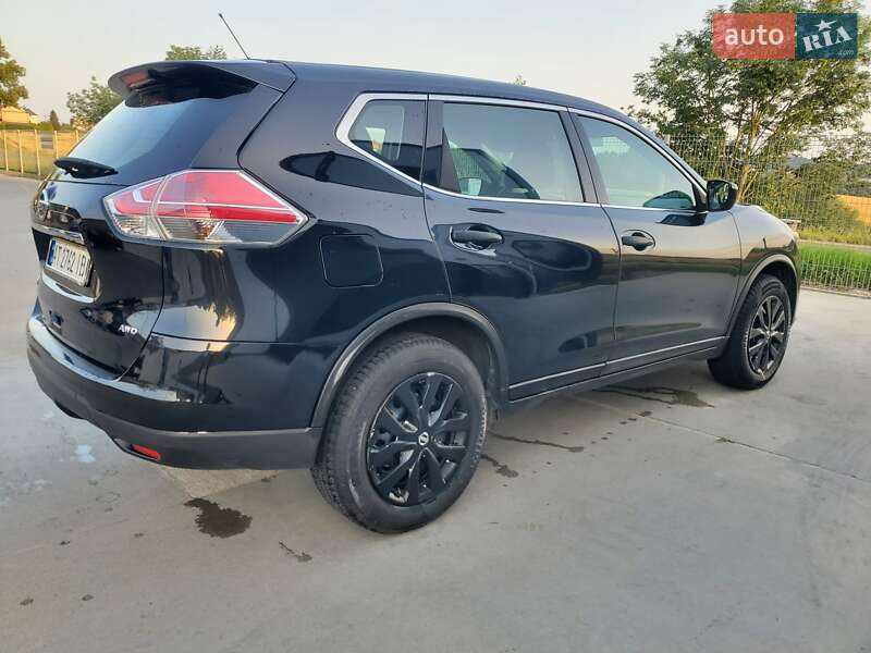 Позашляховик / Кросовер Nissan Rogue 2016 в Надвірній