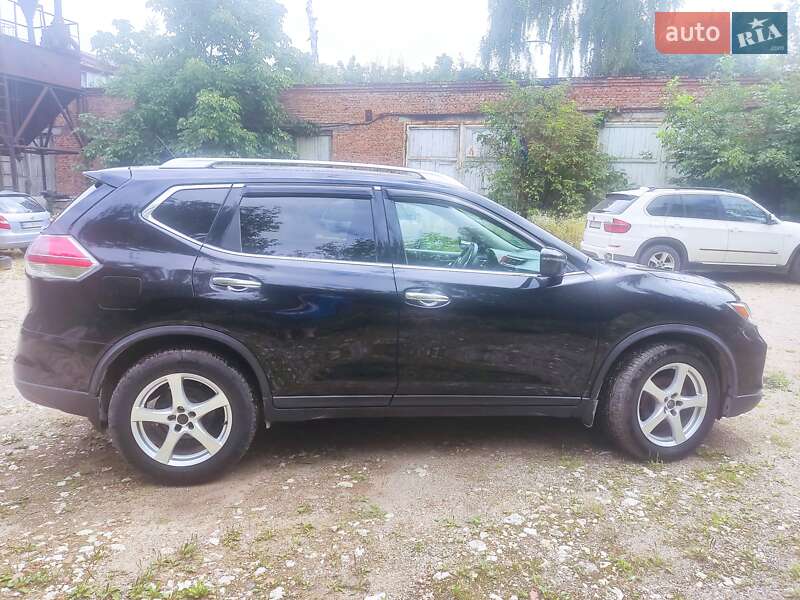 Внедорожник / Кроссовер Nissan Rogue 2016 в Тернополе