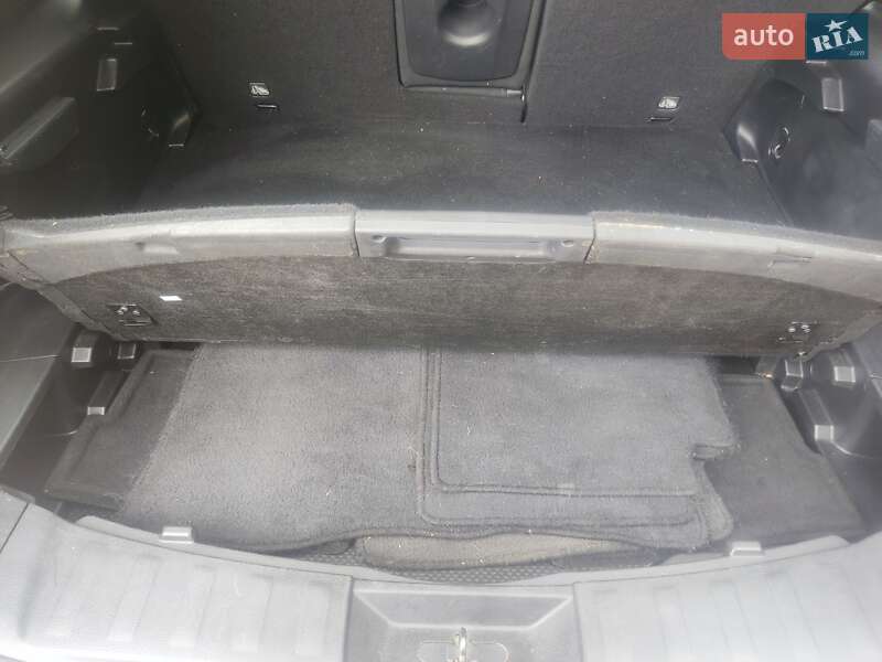 Внедорожник / Кроссовер Nissan Rogue 2016 в Тернополе