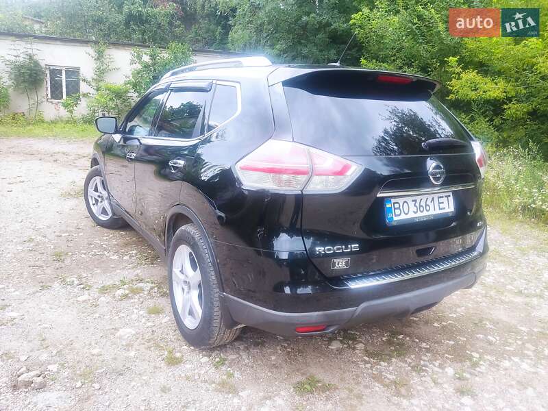 Внедорожник / Кроссовер Nissan Rogue 2016 в Тернополе