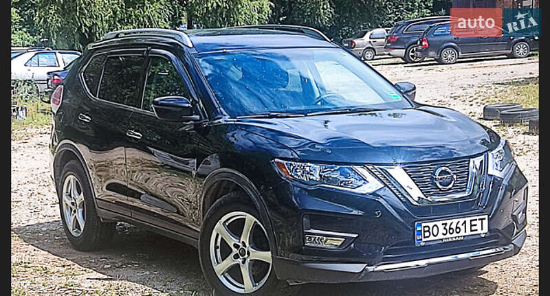 Внедорожник / Кроссовер Nissan Rogue 2016 в Тернополе