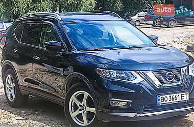 Внедорожник / Кроссовер Nissan Rogue 2016 в Тернополе