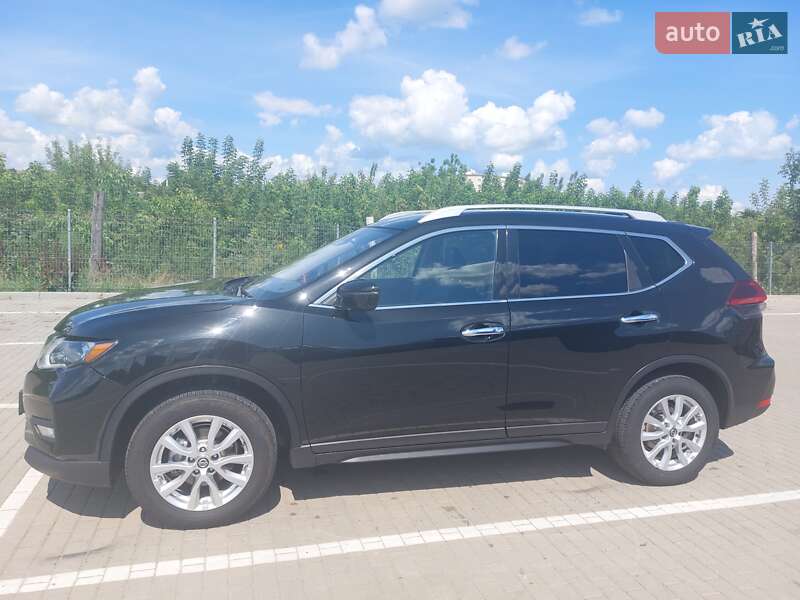 Позашляховик / Кросовер Nissan Rogue 2019 в Дубні