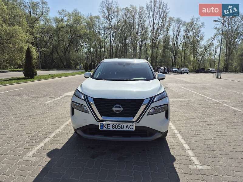 Позашляховик / Кросовер Nissan Rogue 2023 в Сумах