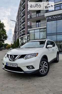 Позашляховик / Кросовер Nissan Rogue 2014 в Ужгороді