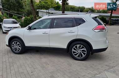 Позашляховик / Кросовер Nissan Rogue 2014 в Ужгороді