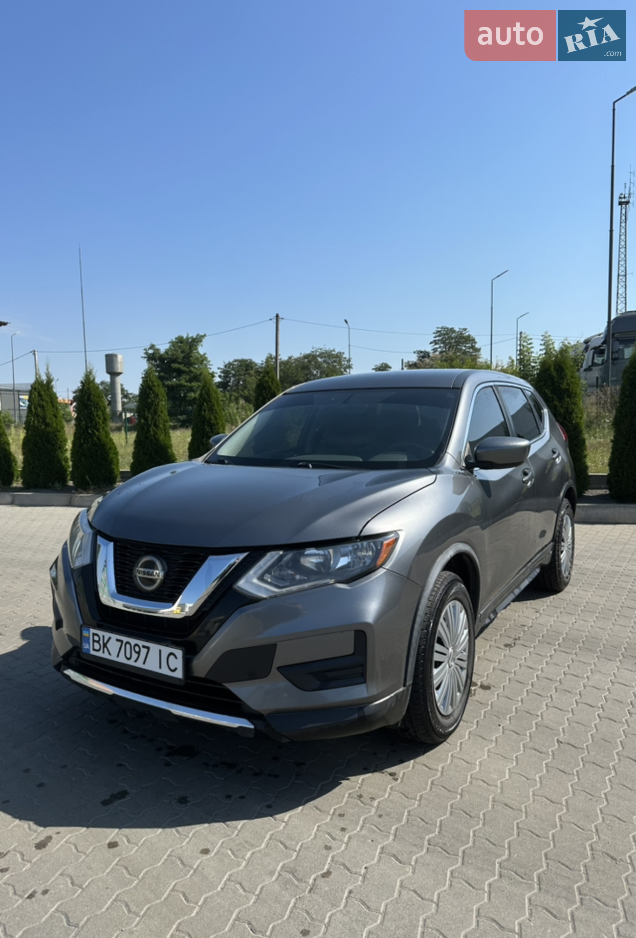 2017 Nissan Rogue - фото 1
