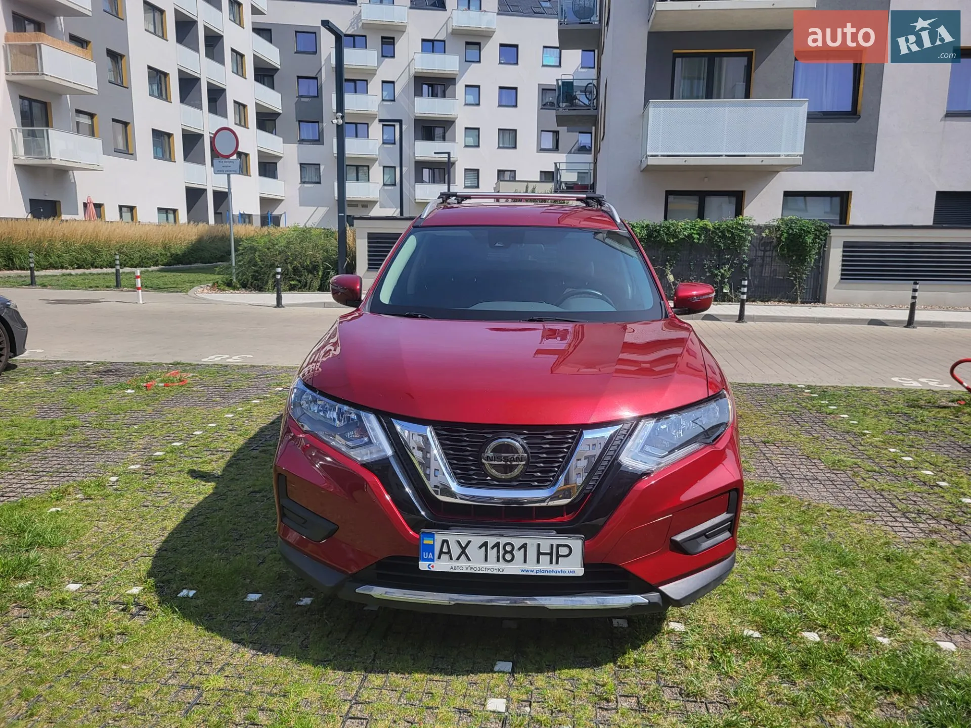 2018 Nissan Rogue - мініатюра 2