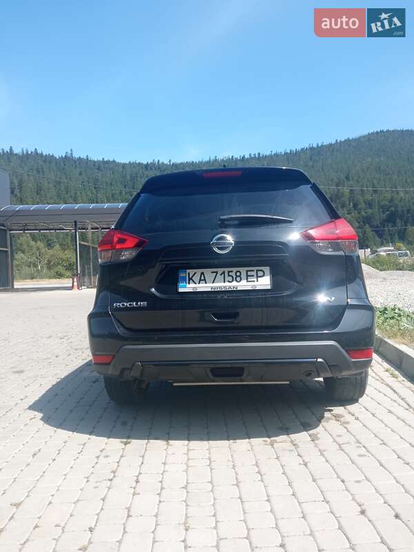 Внедорожник / Кроссовер Nissan Rogue 2016 в Ворохте