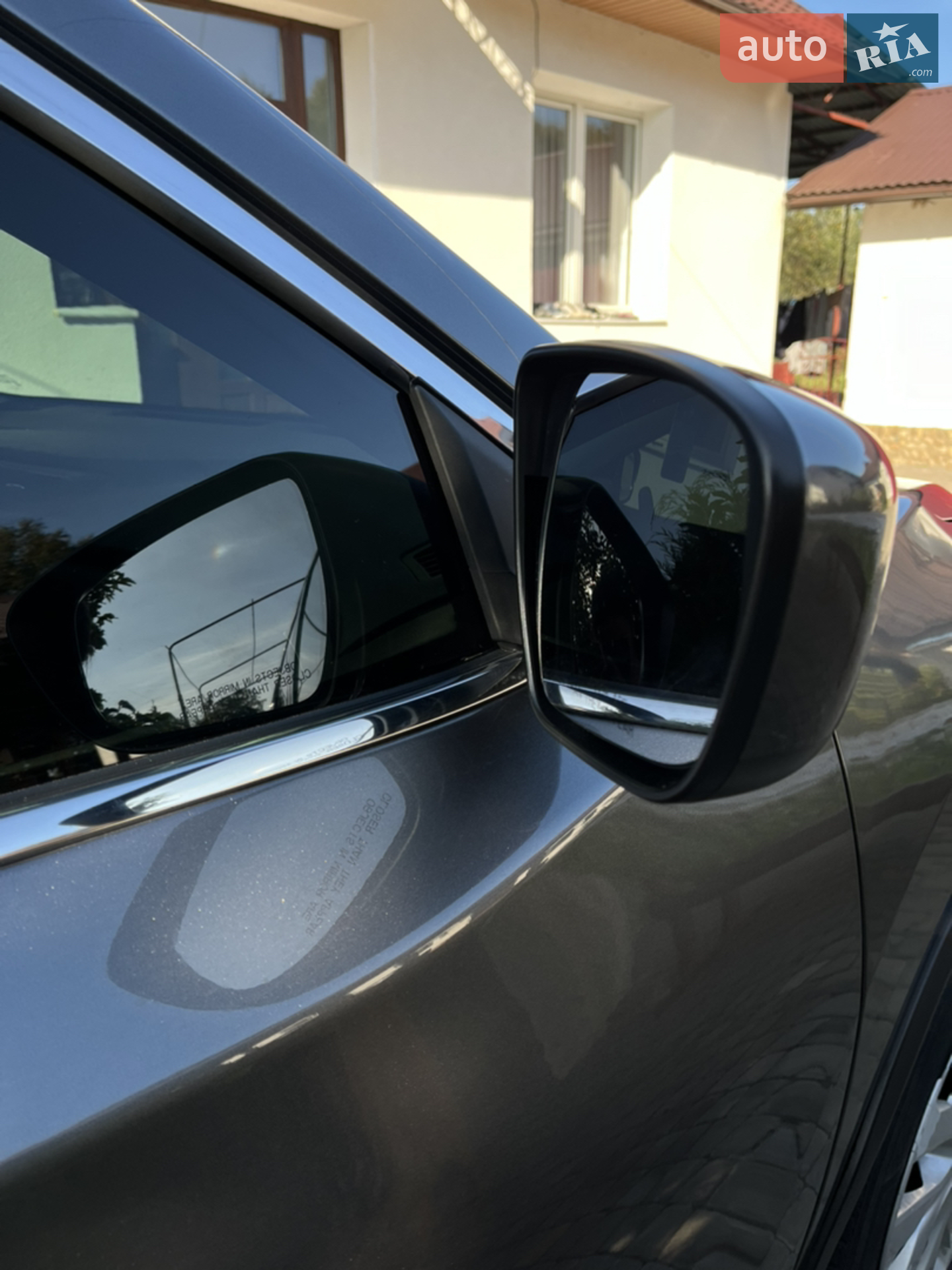 2018 Nissan Rogue - мініатюра 4