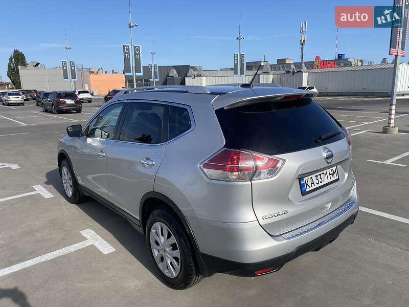 Позашляховик / Кросовер Nissan Rogue 2016 в Києві