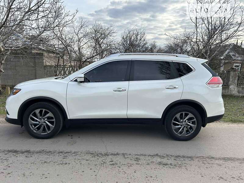Внедорожник / Кроссовер Nissan Rogue 2016 в Николаеве