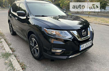 Позашляховик / Кросовер Nissan Rogue 2017 в Харкові