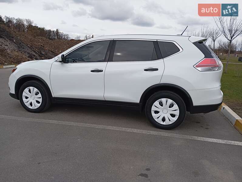 Позашляховик / Кросовер Nissan Rogue 2016 в Ірпені