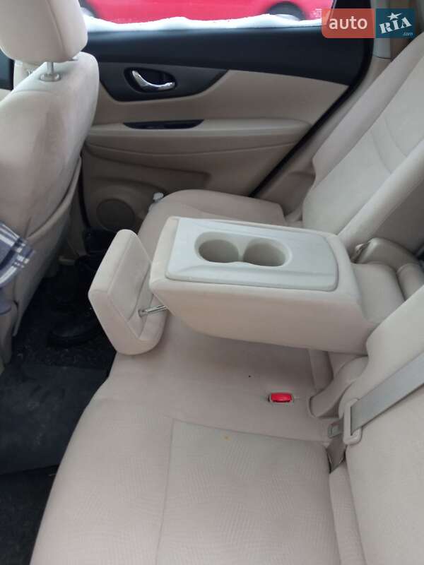 Внедорожник / Кроссовер Nissan Rogue 2015 в Владимире фото 6 Внедорожник / Кроссовер Nissan Rogue 2015 в Владимире