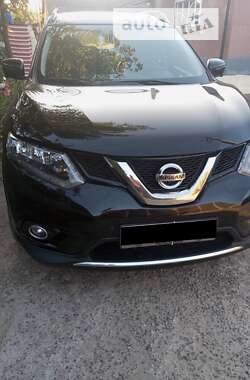 Внедорожник / Кроссовер Nissan Rogue 2016 в Сумах